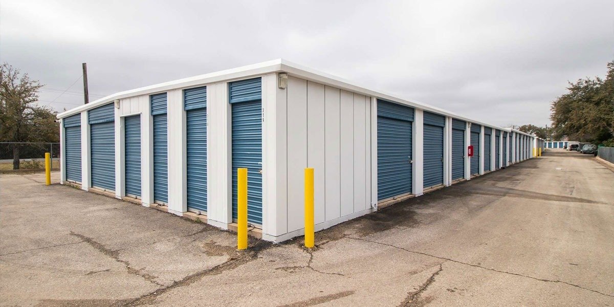 storage lockers Dubai  